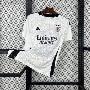 Benfica 2024/25 Viertes Auswärts Konzept Trikot