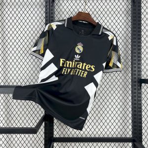 Real Madrid 2025/26 Retro-Sonderausgabe Trikot