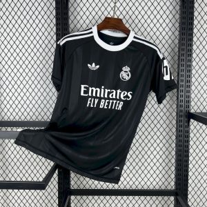 Real Madrid 2025/26 Trainingstrikot