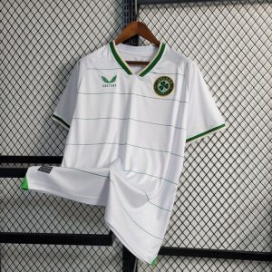 Irland 2023/24 Auswärts Trikot