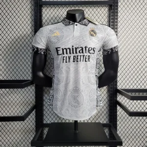Real Madrid 2023/24 Klassische Ausgabe Trikot Spieler Version