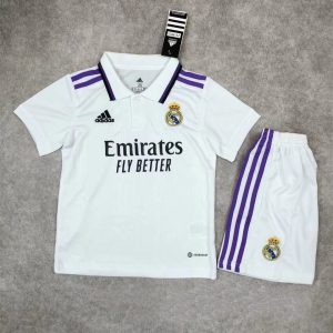 Real Madrid 2022/23 Heimtrikot für Kinder