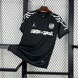 Herren Barcelona 2024/25 Travis Scott Edition Schwarzes Sondereditionstrikot